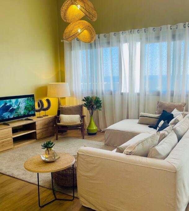 Sunbliss Appartement 圣吉尔莱班 外观 照片